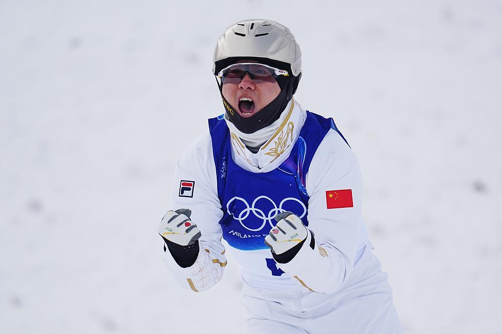 彼此扶持造就冠军夫妻，王心迪不用再“嫉妒”徐梦桃的金牌了